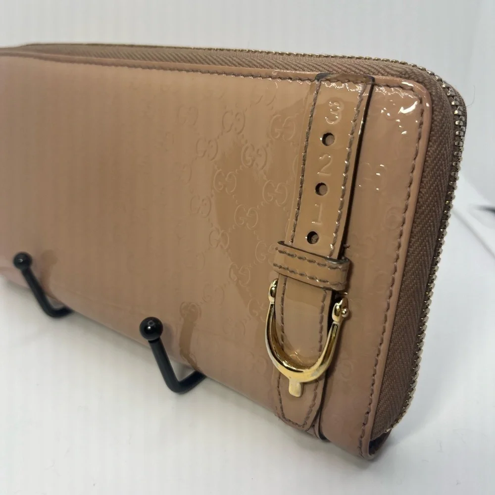GUCCI Micro Guccisima Patent Leather Zip Around Wallet, Beige/Nude EUC - Picture 3 of 17